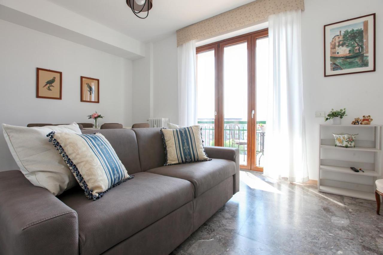 Apartment New Fashion District, 3 Bdrs - 30 Minutes From Linate With New Subway Milan